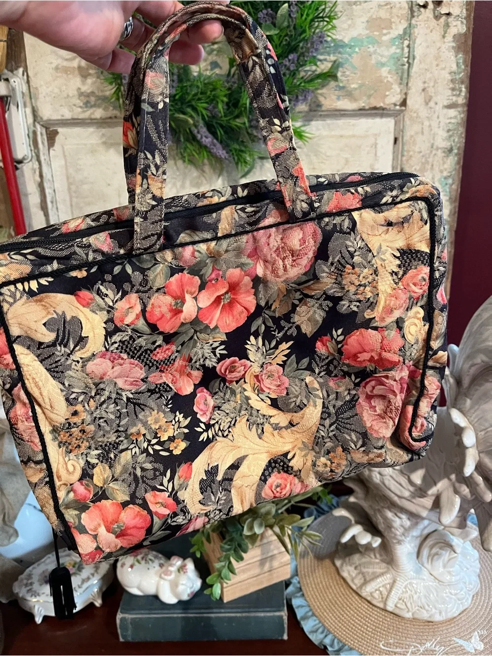 Vintage Floral Tapestry Toiletry Bag Travel Cosmetic Case Organizer